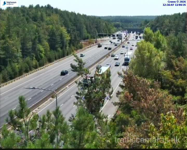 M1 Junction 28