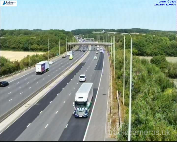 M1 Junction 28
