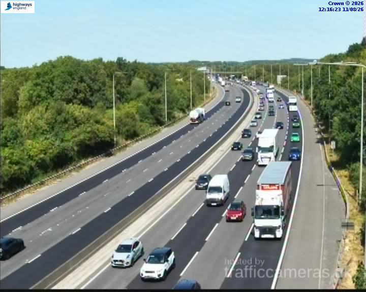 M1 Junction 28