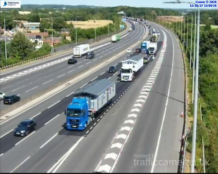 M1 Junction 28