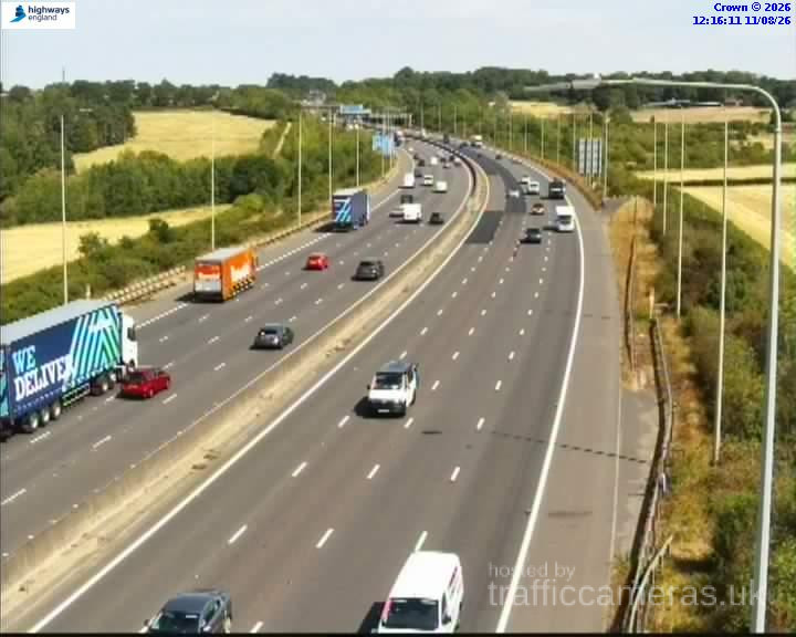 M1 Junction 28