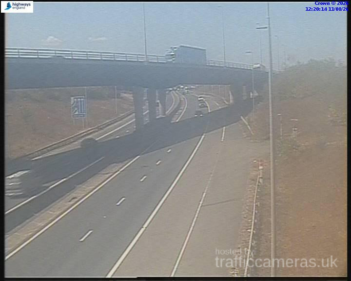 M1 Junction 22