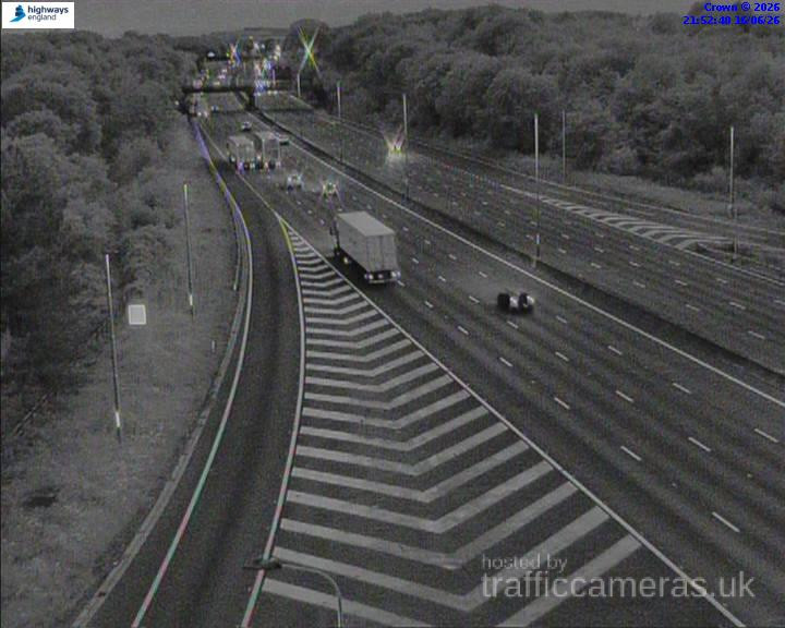 M1 120 8b junction 16 junction 17