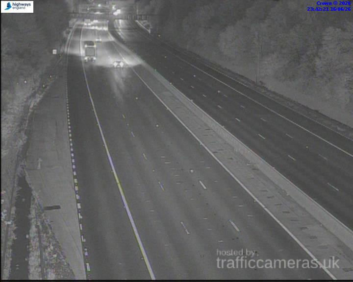 M1 80 4b junction 14
